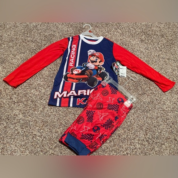 Mario Kart Pajama Set size 8 - Picture 1 of 1